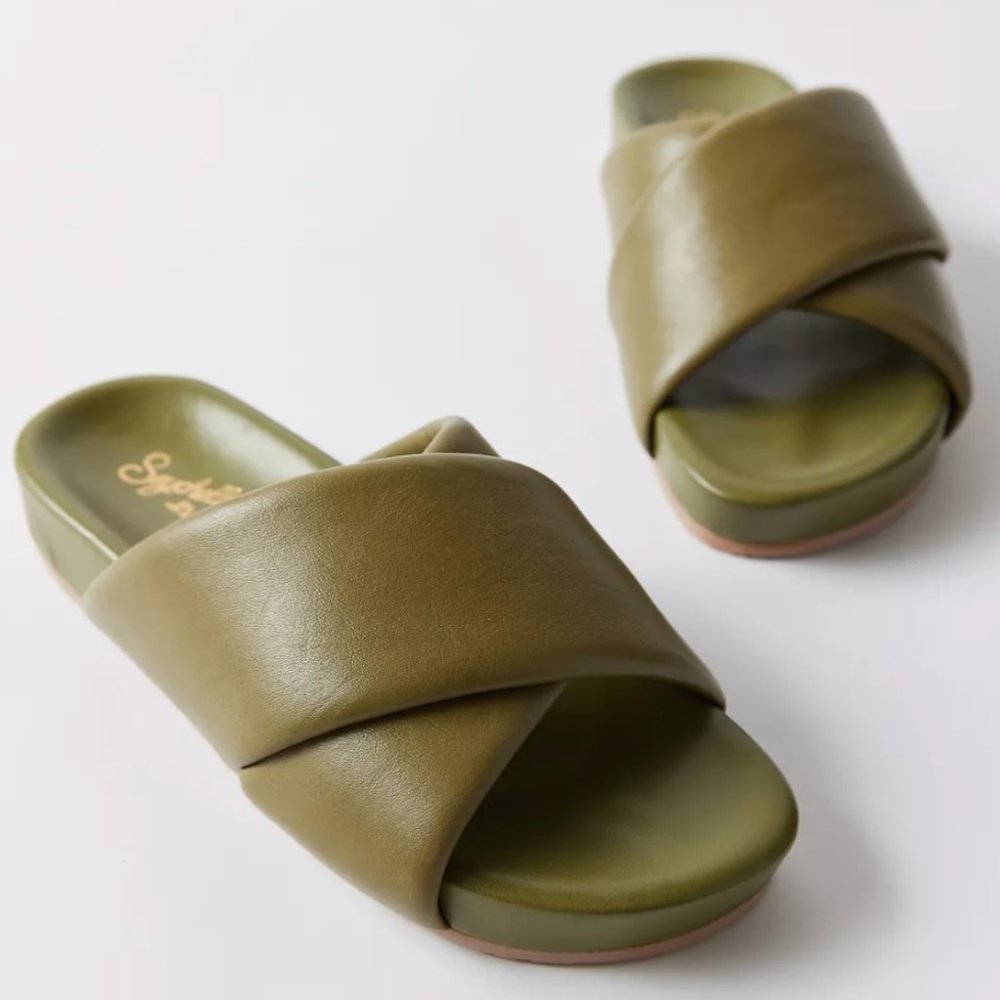 Seychelles Heartfelt Slide Sandals (LIKE NEW)